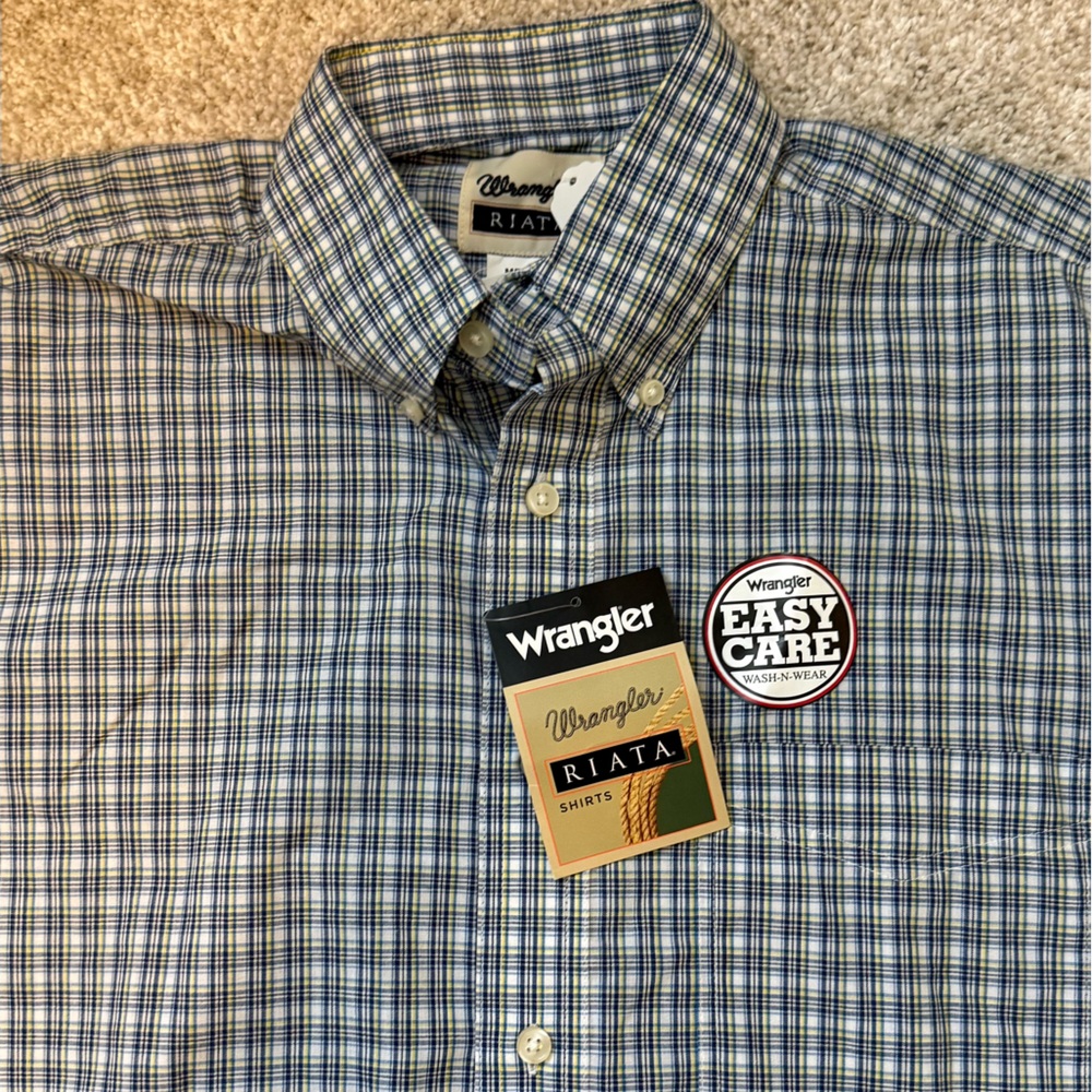 Wrangler Men's Blue Gray Plaid Button-Down Shirt, M - Picture 2 of 3